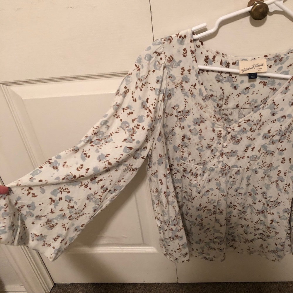 Longsleeve Flowy Blouse! Universal Thread! - image 2